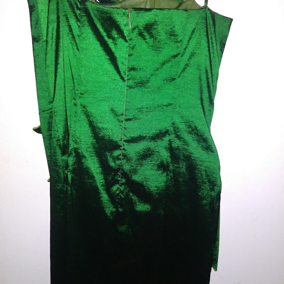 😱😱 CRAZY FINAL SALE!!!😱😱Vintage dress - Picture 4 of 8